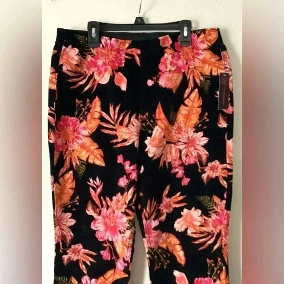 NWT No Boundaries Size  L (11-13) Super High Rise Corduroy Pull On Flare Legs - Picture 5 of 9